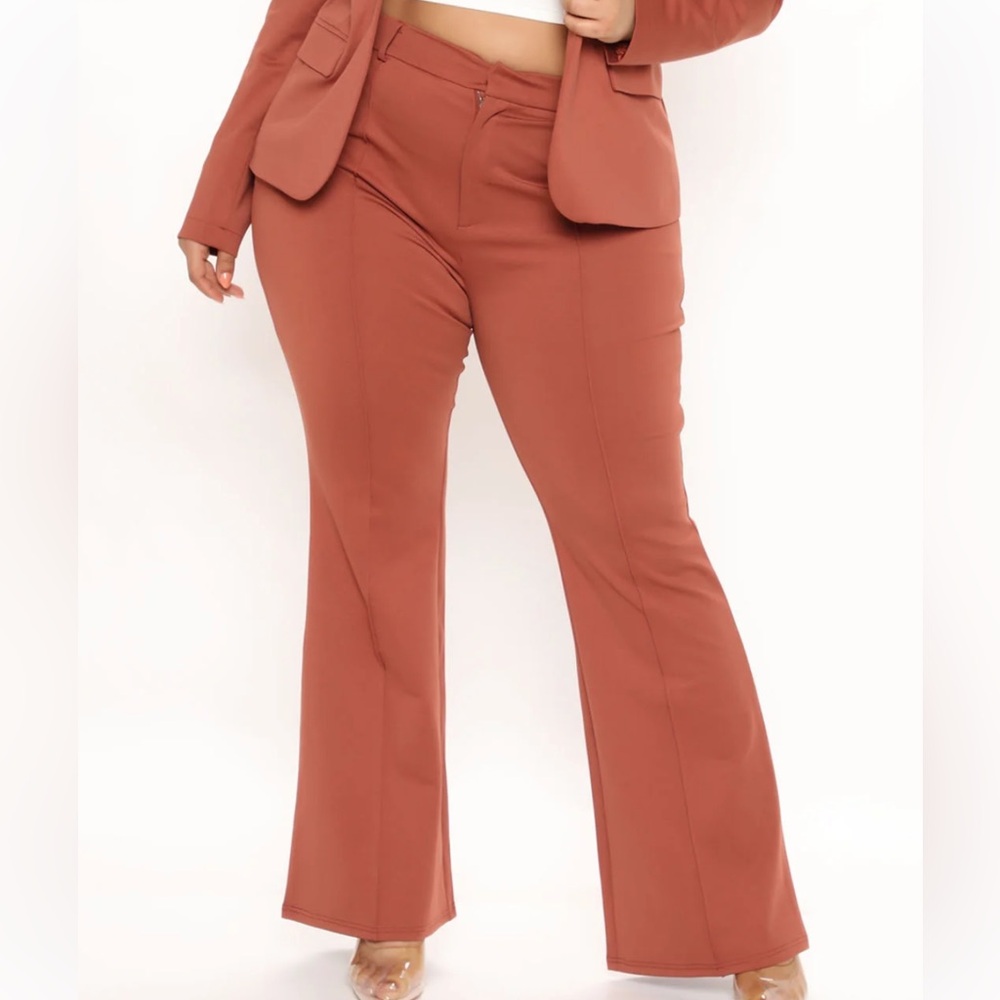Fashion Nova Plus Rust-Brown Boot Cut Flare Pants suit - Picture 2 of 2
